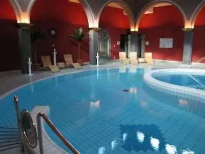 Thermal & Walliser Alpentherme Otel Leukerbad