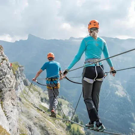Thermal & Walliser Alpentherme Готель Лейкербад