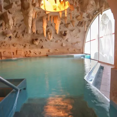 Thermal & Walliser Alpentherme Готель 3*
