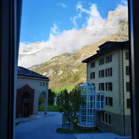 Otel Thermal & Walliser Alpentherme Leukerbad
