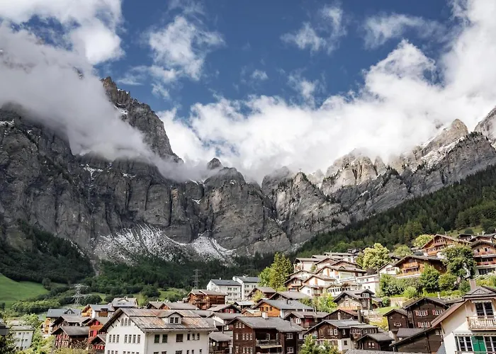 Отель Thermal & Walliser Alpentherme 3*