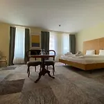 Отель Thermal & Walliser Alpentherme Лойкербад